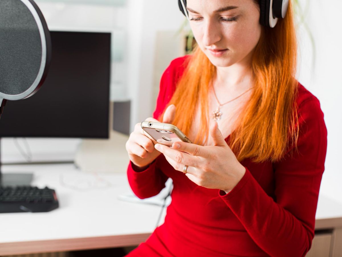 Jak skutecznie znaleźć wartościowe podcasty i odkrywać nowe tematy na platformach audio